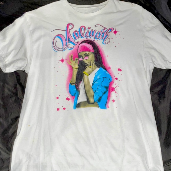 a graphic t shirt - Picture 1 of 2